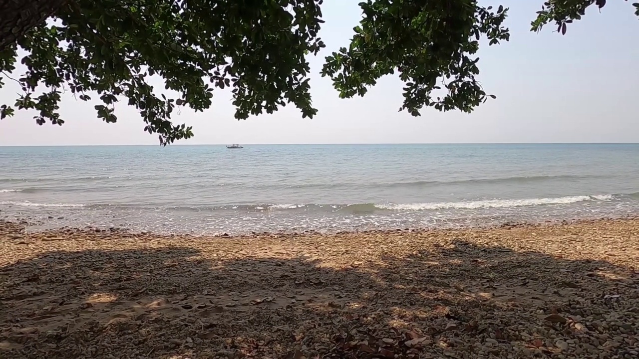 风景海滩和大海在Koh Chang, Trat，泰国。视频素材