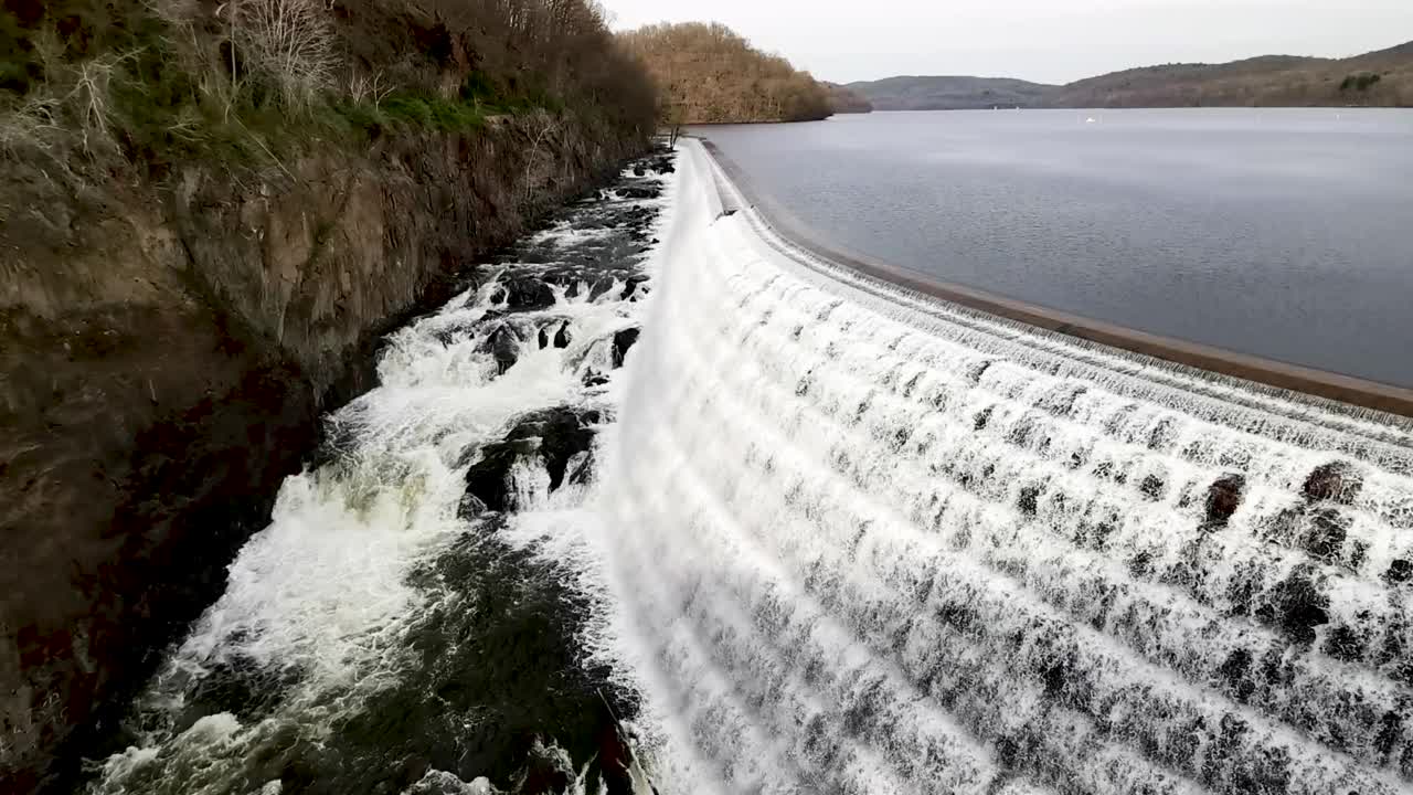 克罗顿水坝公园-上面的观点视频素材