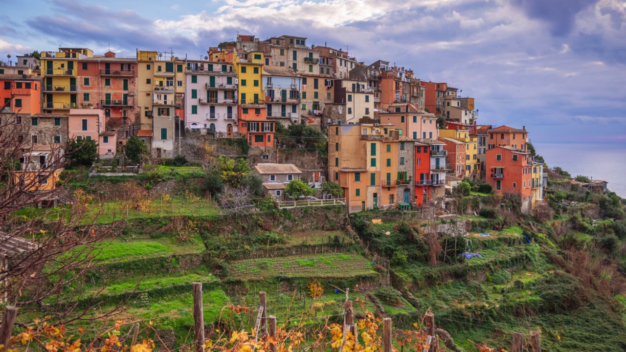 Corniglia, La香料，意大利黄昏视频素材