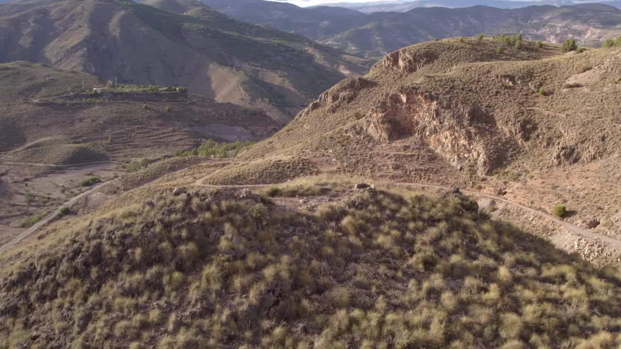 西班牙南部的多山景观视频素材