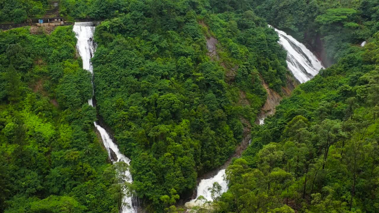 Diyagalla Ella Falls，斯里兰卡。视频素材