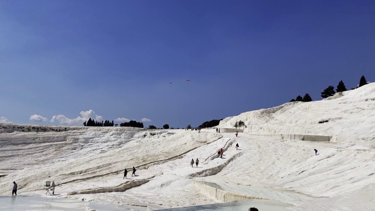 Pamukkale地区在土耳其被称为棉花城堡视频素材