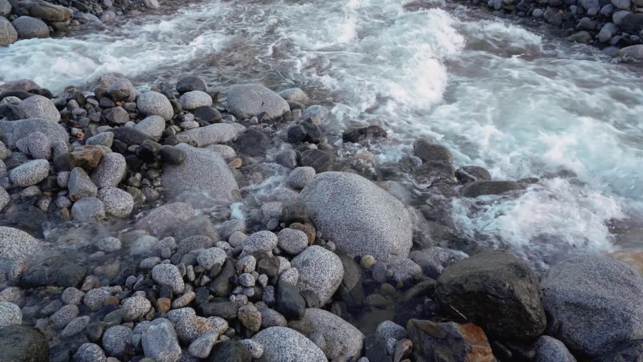 湍急的河流视频素材