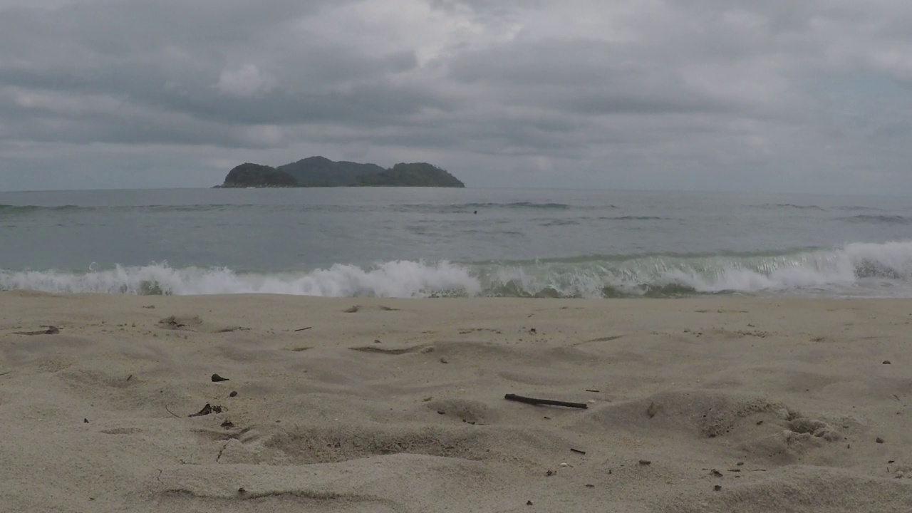 Barra do Sahy海滩的看法，北海岸的圣保罗，巴西视频下载