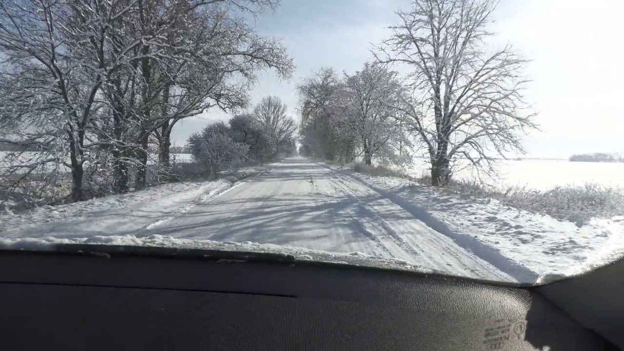 冬天的雪路视频素材