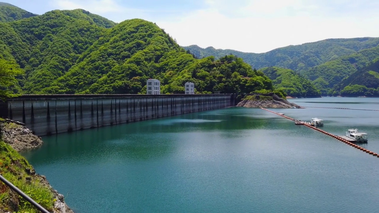 大坝和奥多摩湖视频素材