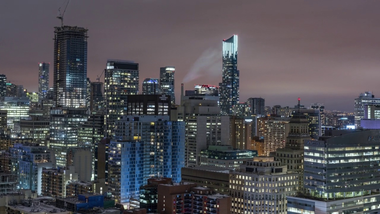 加拿大多伦多，时间流逝——夜间多伦多金融区全景视频素材