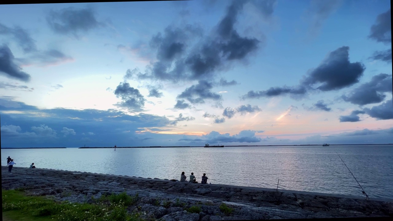 冲绳那霸Umisora公园的夜景视频素材