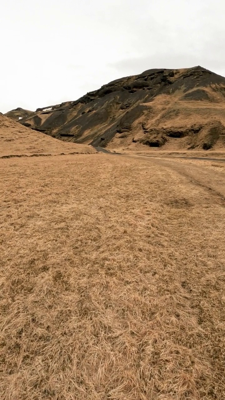 春天的火山景观视频素材