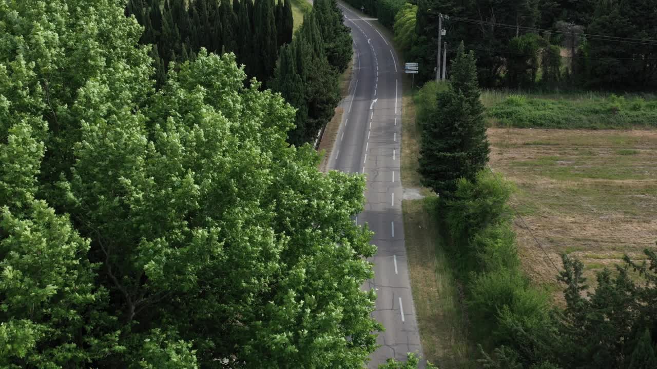 法国公路和田野的鸟瞰图视频素材