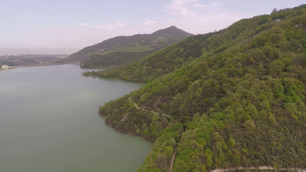 架空坝和水盆视频素材