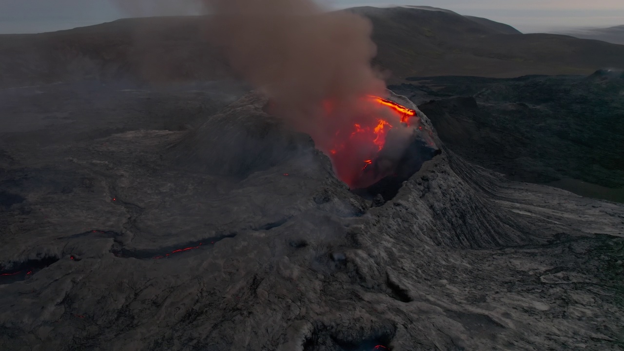 冰岛火山喷发坑塌陷视频素材