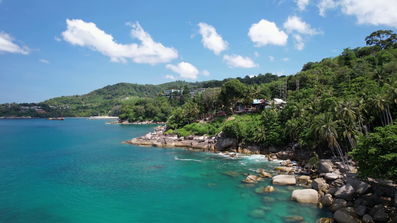 白天在热带海洋上空航拍夏天美丽的海洋视频素材