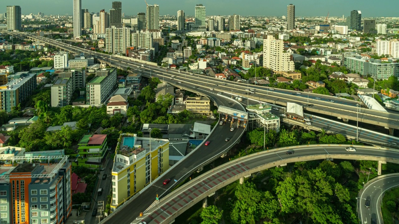 城市景观与交通道路的时间流逝视频素材