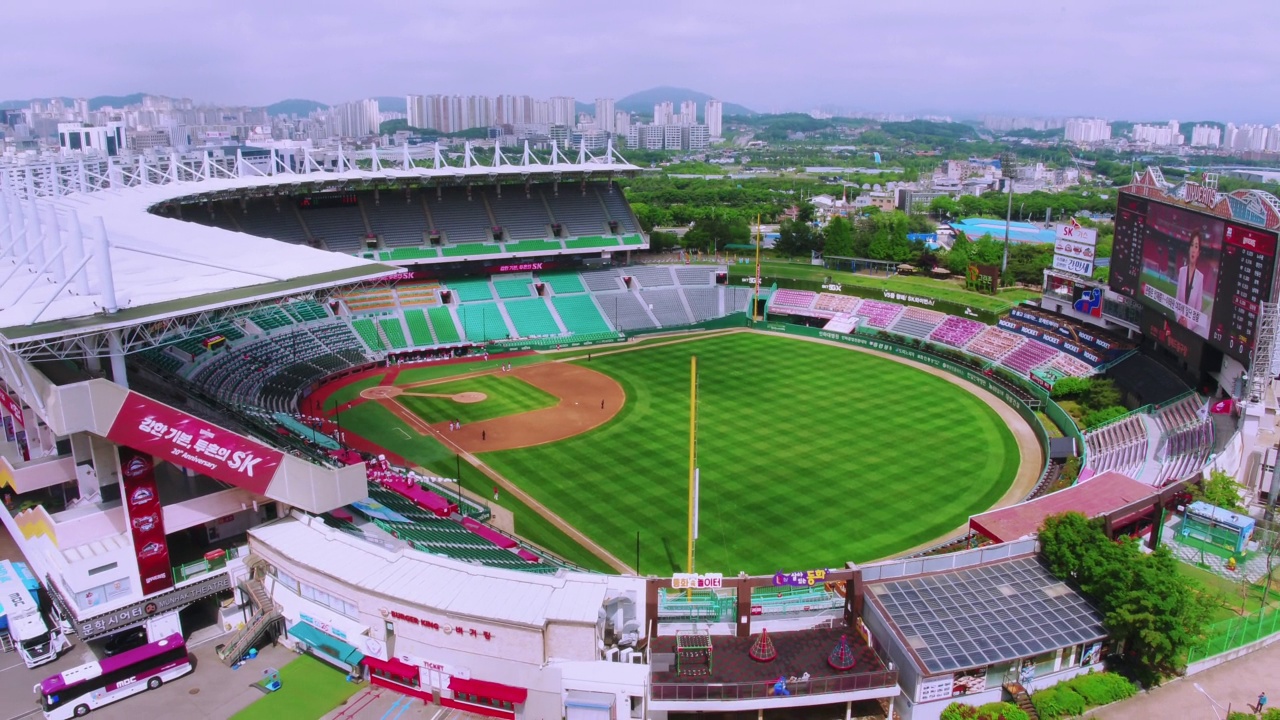 仁川SSG Landersfield(职业棒球队的主场)棒球公园/韩国仁川米丘霍尔区视频素材