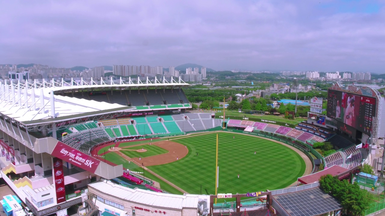 仁川SSG Landersfield(职业棒球队的主场)棒球公园/韩国仁川米丘霍尔区视频素材