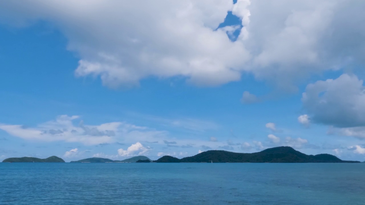 时间流逝4k山，海，帆船，天空视频素材