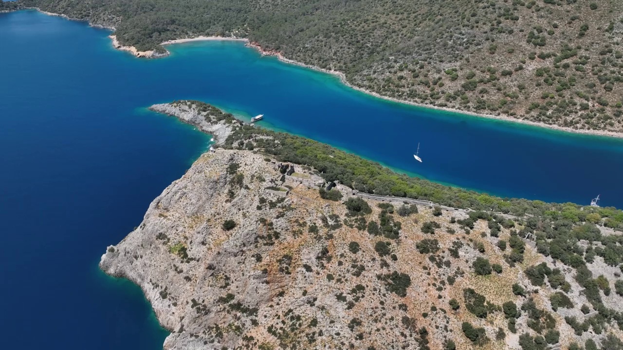 Gemiler岛无人机视频，爱琴海Fethiye，土耳其Mugla视频素材