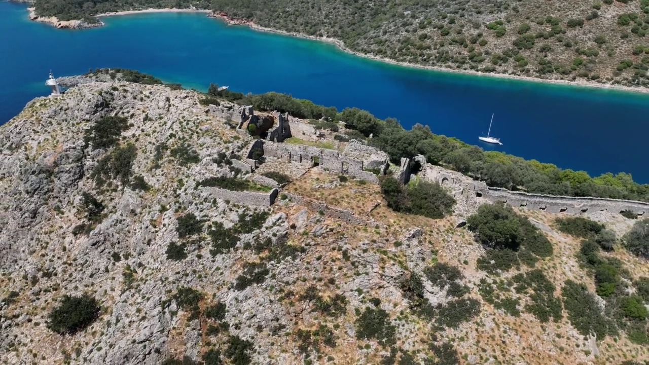 Gemiler岛无人机视频，爱琴海Fethiye，土耳其Mugla视频素材