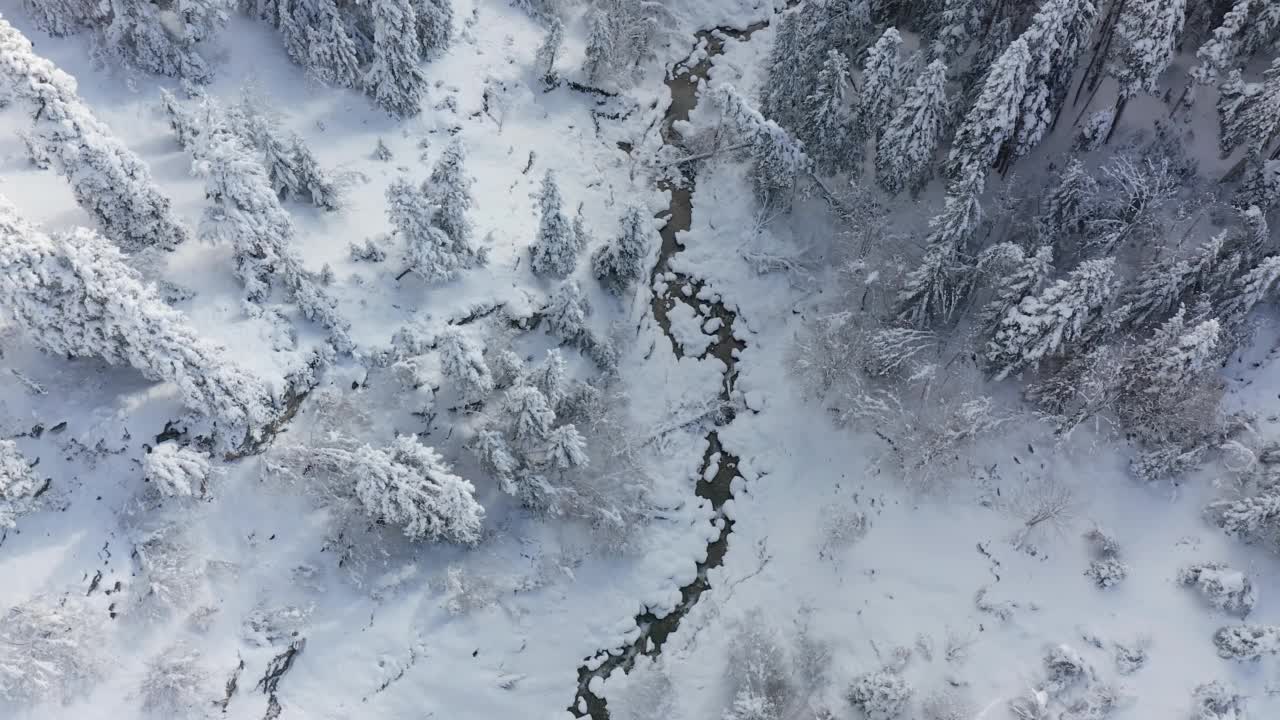 希腊的冬天山林4K超高清全高清航拍镜头视频下载