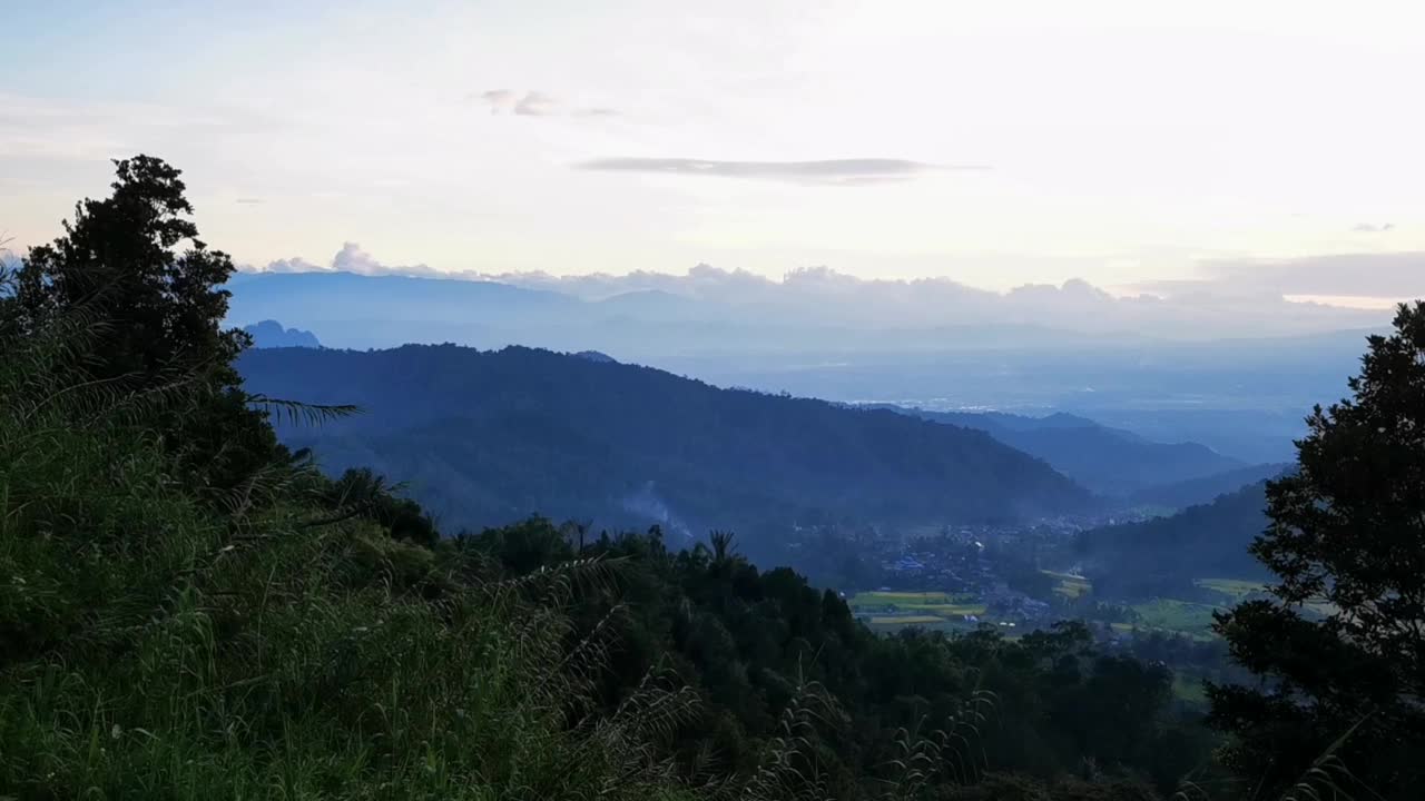 潘那克帕托是西苏门答腊林头著名的旅游景点视频素材