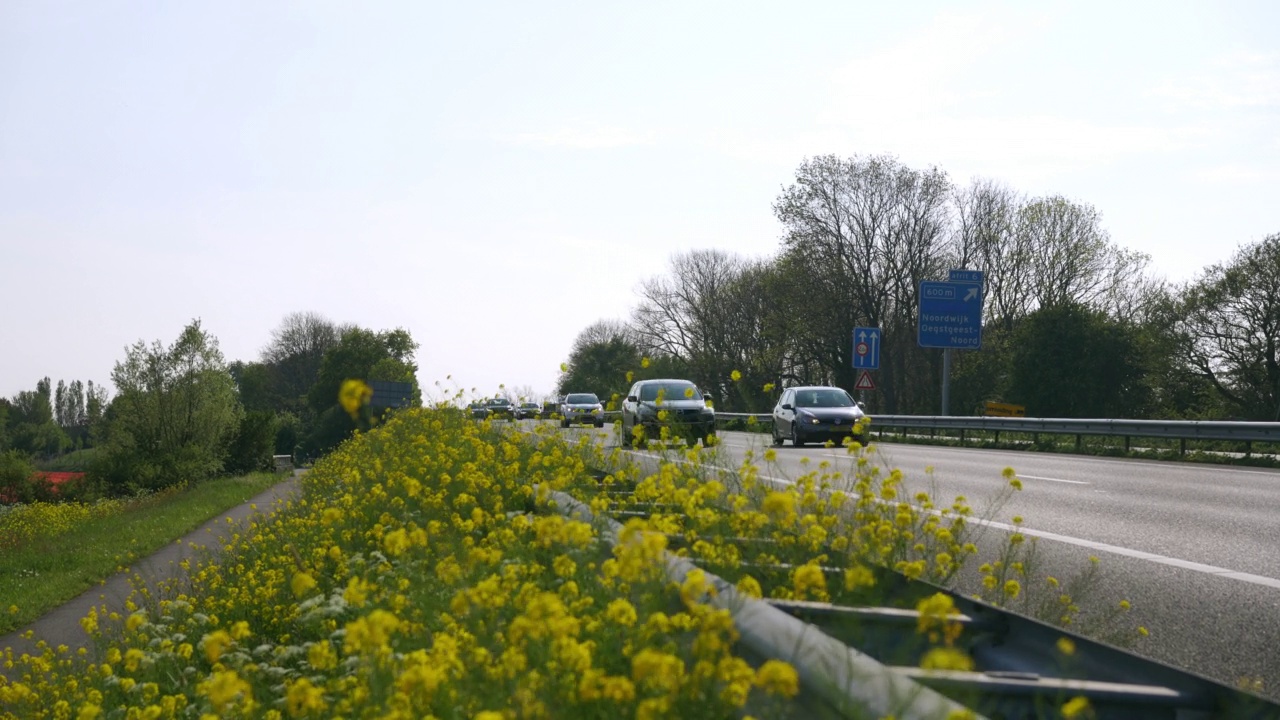 欧洲高速公路上的汽车视频素材