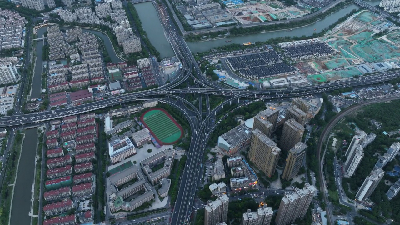 城市的高架道路视频素材