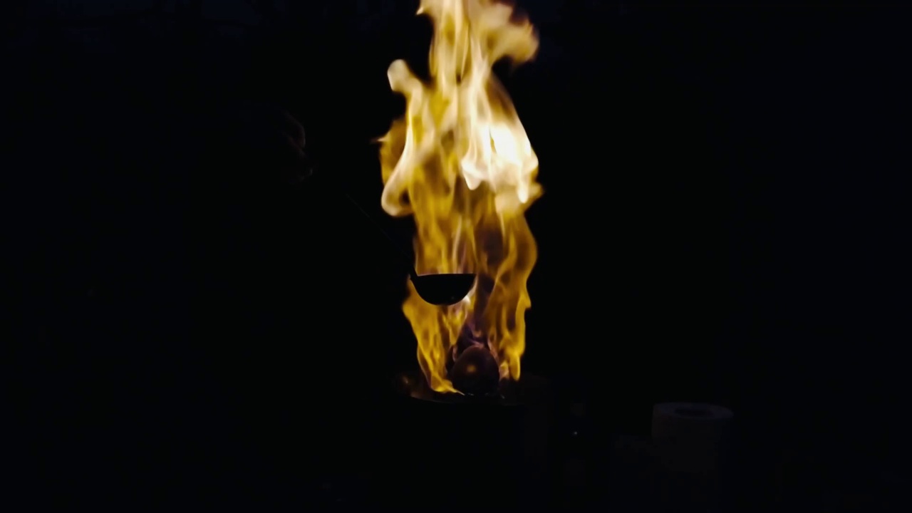 Feuerzangenbowle，火焰中的火焰视频下载