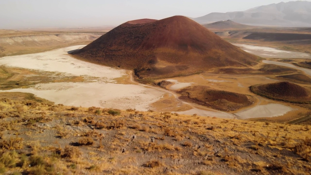 宇宙飞船从火星火山锥附近的平台发射视频素材