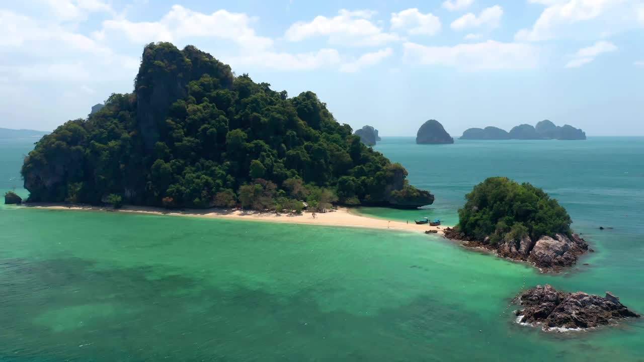 著名潜水胜地，安达曼海，甲米，普吉岛，梦幻泰国，亚洲美丽旅游胜地，夏日户外度假之旅。视频素材