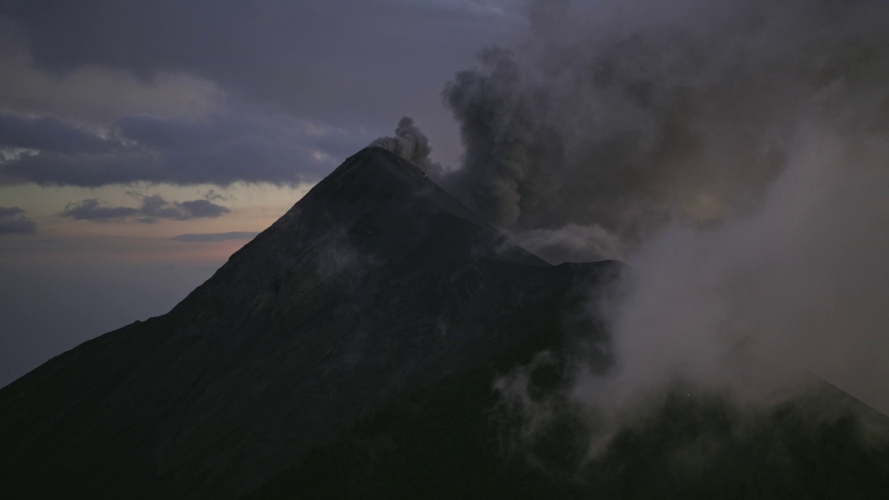 危地马拉富埃戈火山爆发视频素材