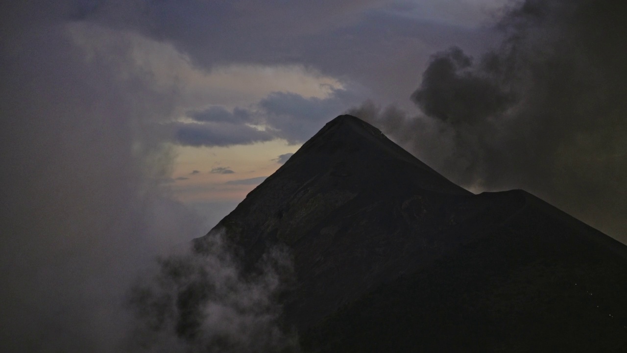 危地马拉富埃戈火山爆发视频素材