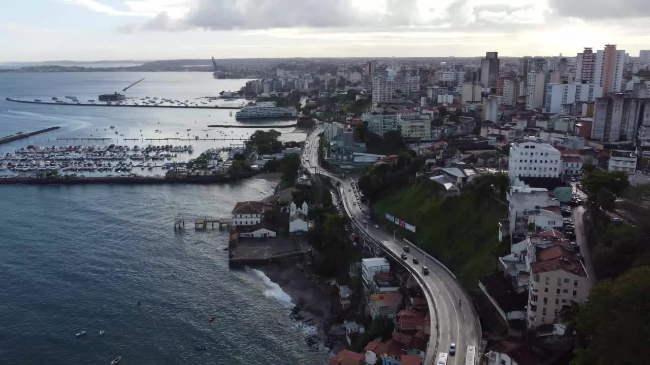 美丽的城市萨尔瓦多是巴西巴伊亚州的沿海首都视频素材