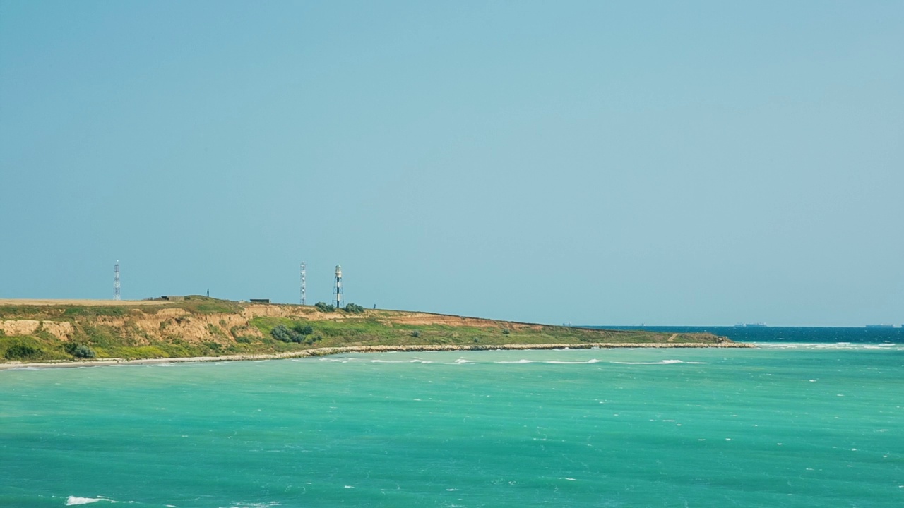 黑海沿岸海上雷达站视频素材