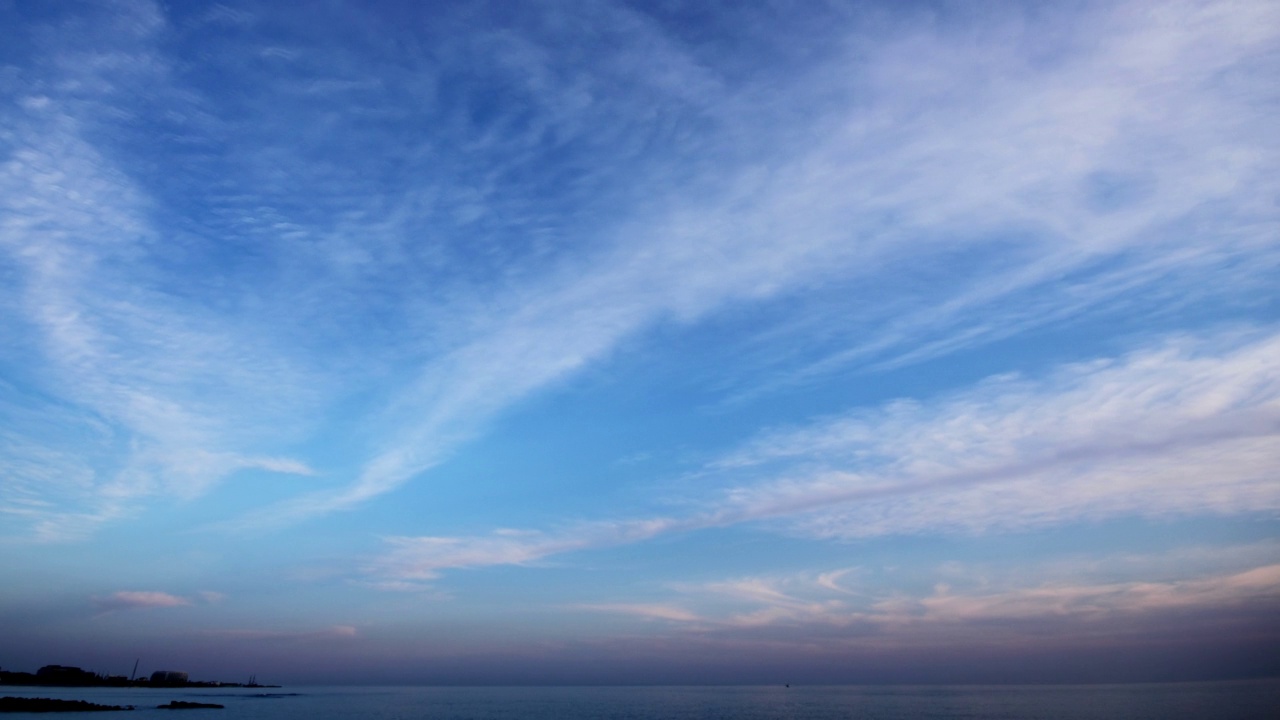 黄昏的云海和时光流逝的风景4k视频素材