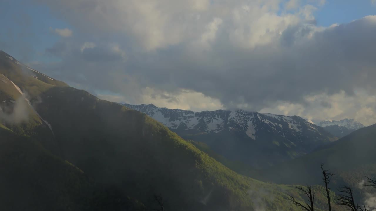 山云顶观山水。美丽的自然景观视频素材