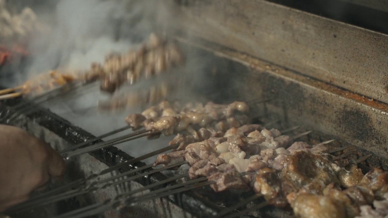 新疆烤羊肉串视频素材