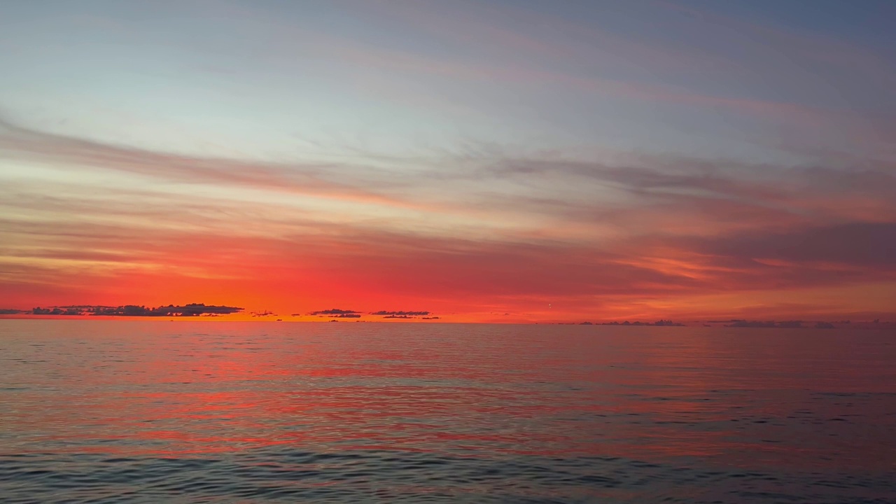 冲绳浦尾西海岸的夜景视频素材