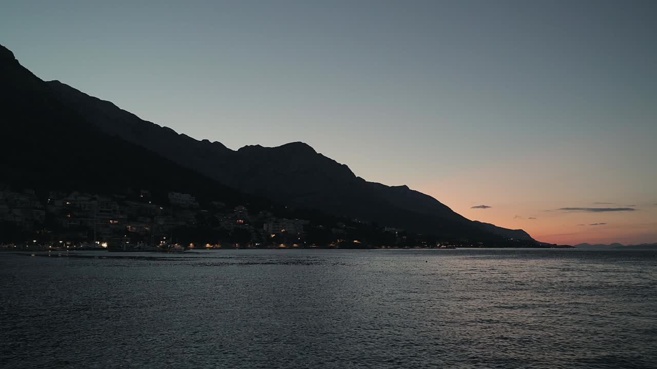 日落后的海景。视频素材