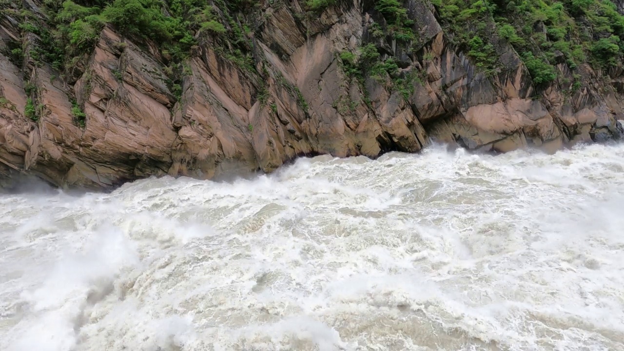 长江第一湾——虎跳峡视频素材