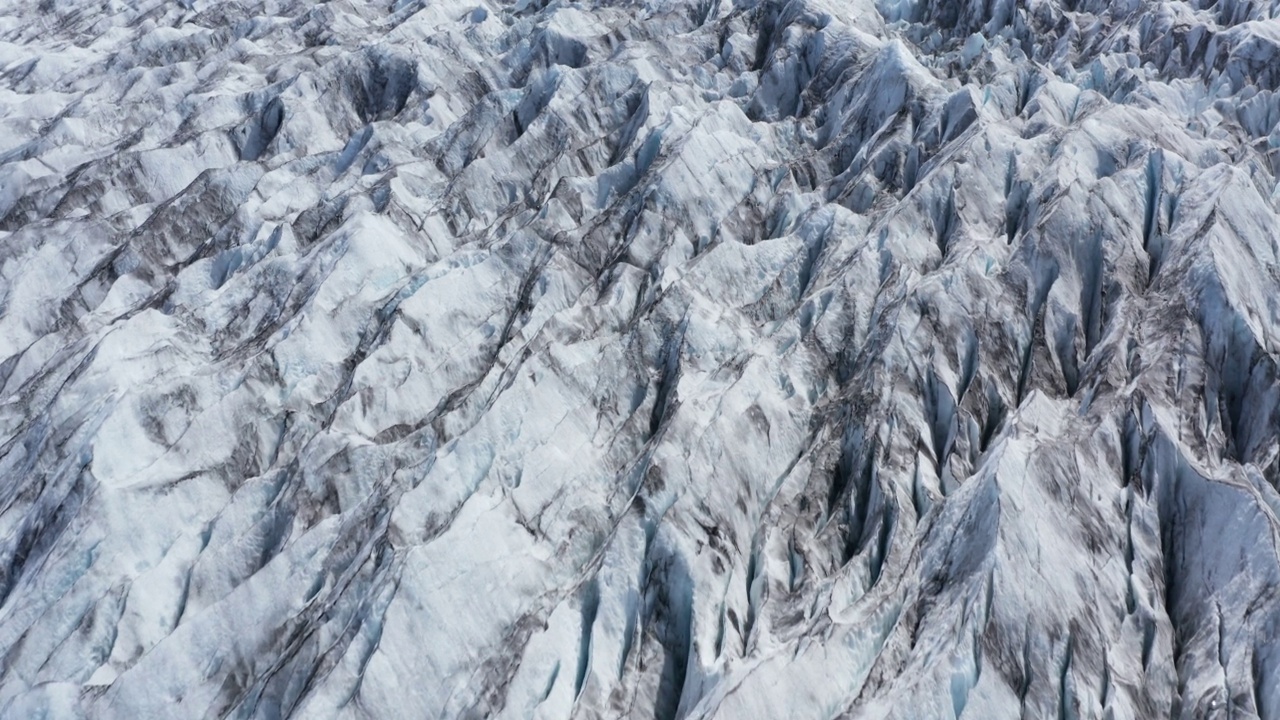 鸟瞰冰川Fjallsjökull，它是Vatnajökull冰川的一部分，Vatnajökull国家公园，冰岛。视频素材