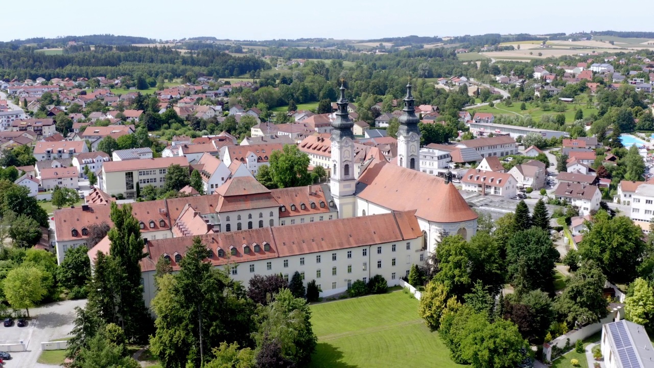 Fürstenzell下巴伐利亚的修道院(Furstenzell, Fuerstenzell)视频素材