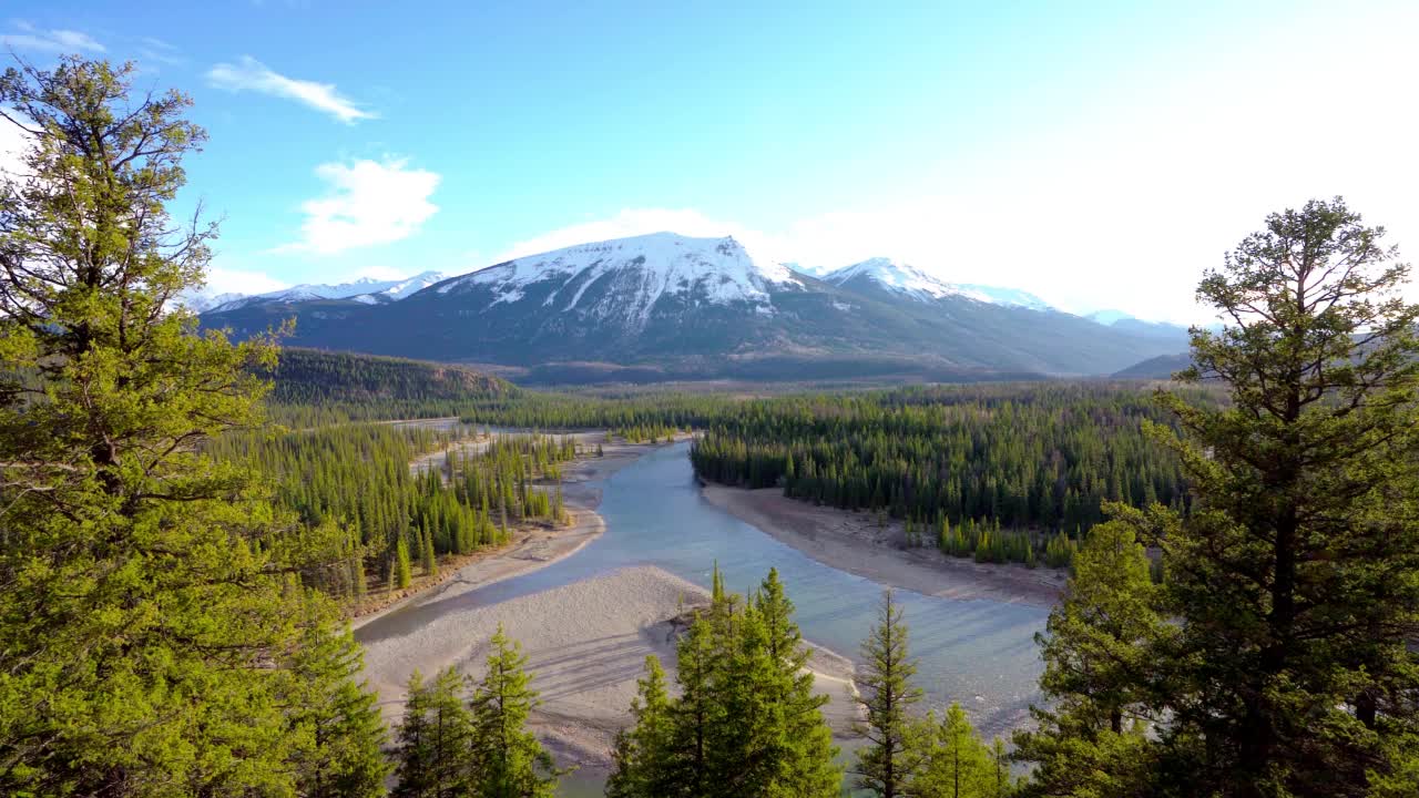 加拿大落基山脉碧玉国家公园景观背景。美丽的风景。视频素材