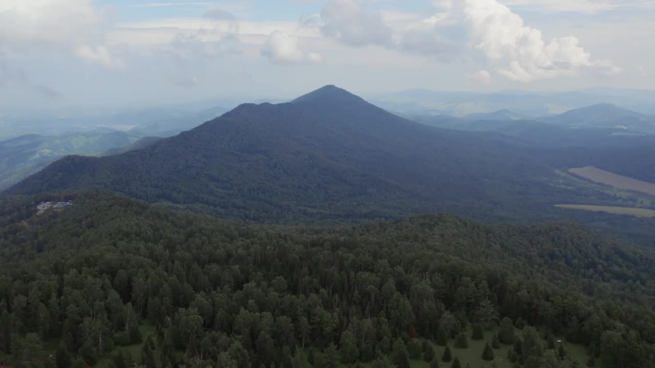 漫山遍野，云雾缭绕视频素材