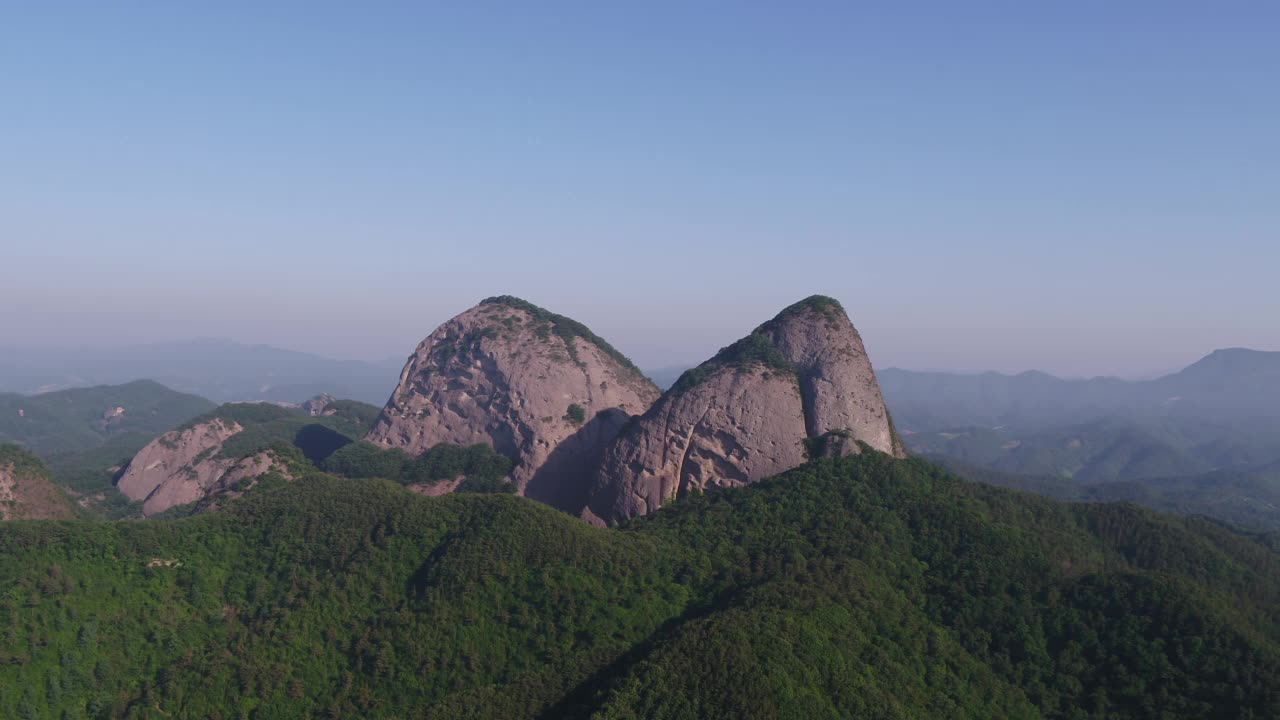 马岭郡马山山，全北珍安郡视频素材