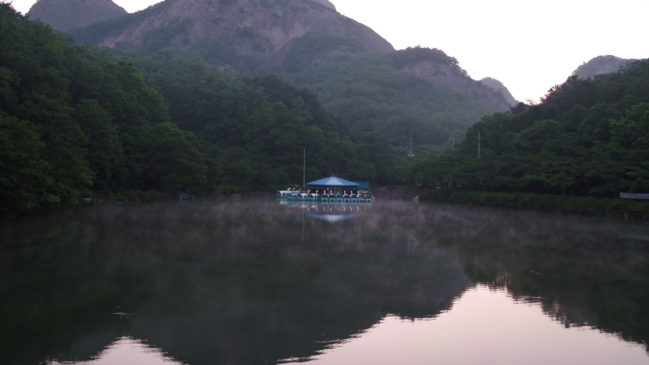 全北晋安郡马岭郡塔英济水库与自然视频素材