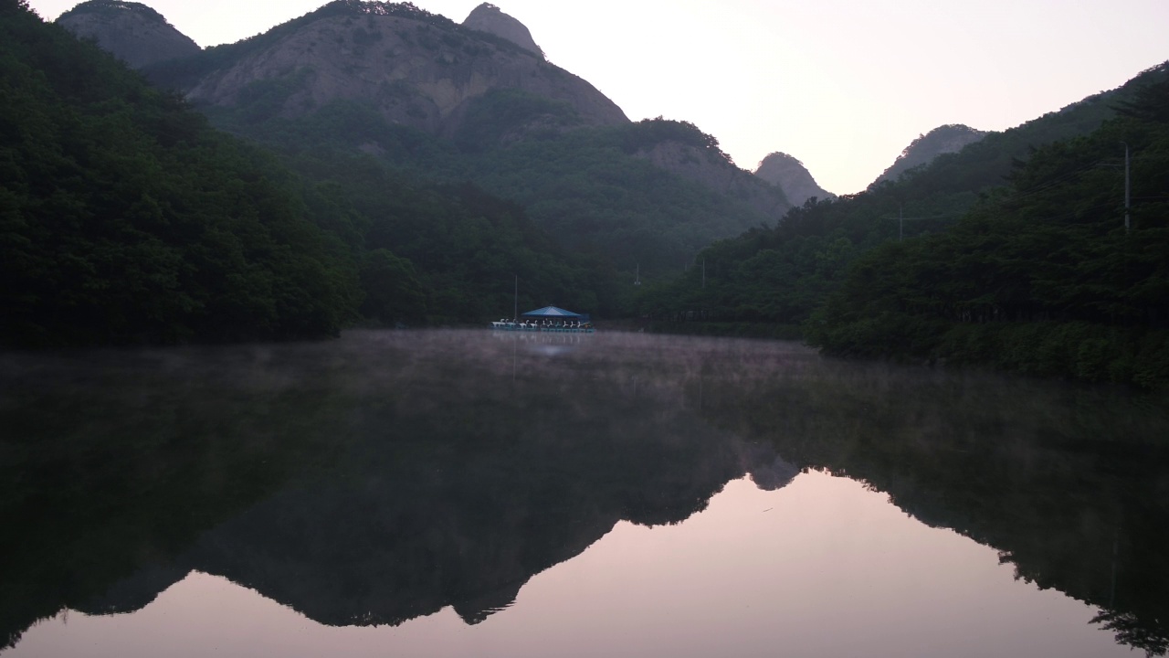 全北晋安郡马岭郡塔英济水库与自然视频素材