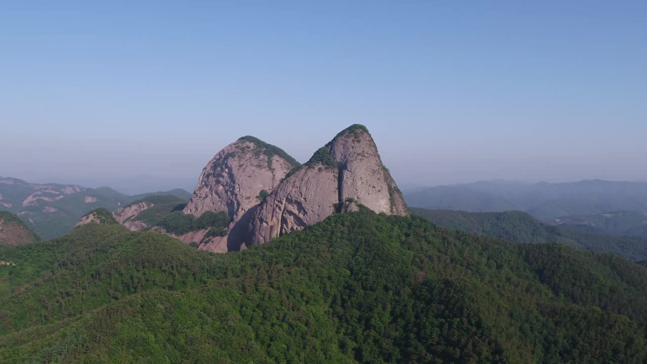 马岭郡马山山，全北珍安郡视频素材