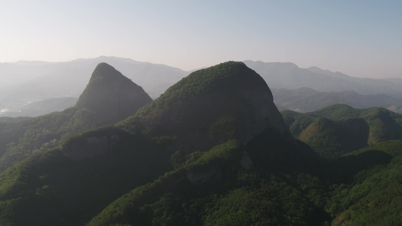 马岭郡马山山，全北珍安郡视频素材