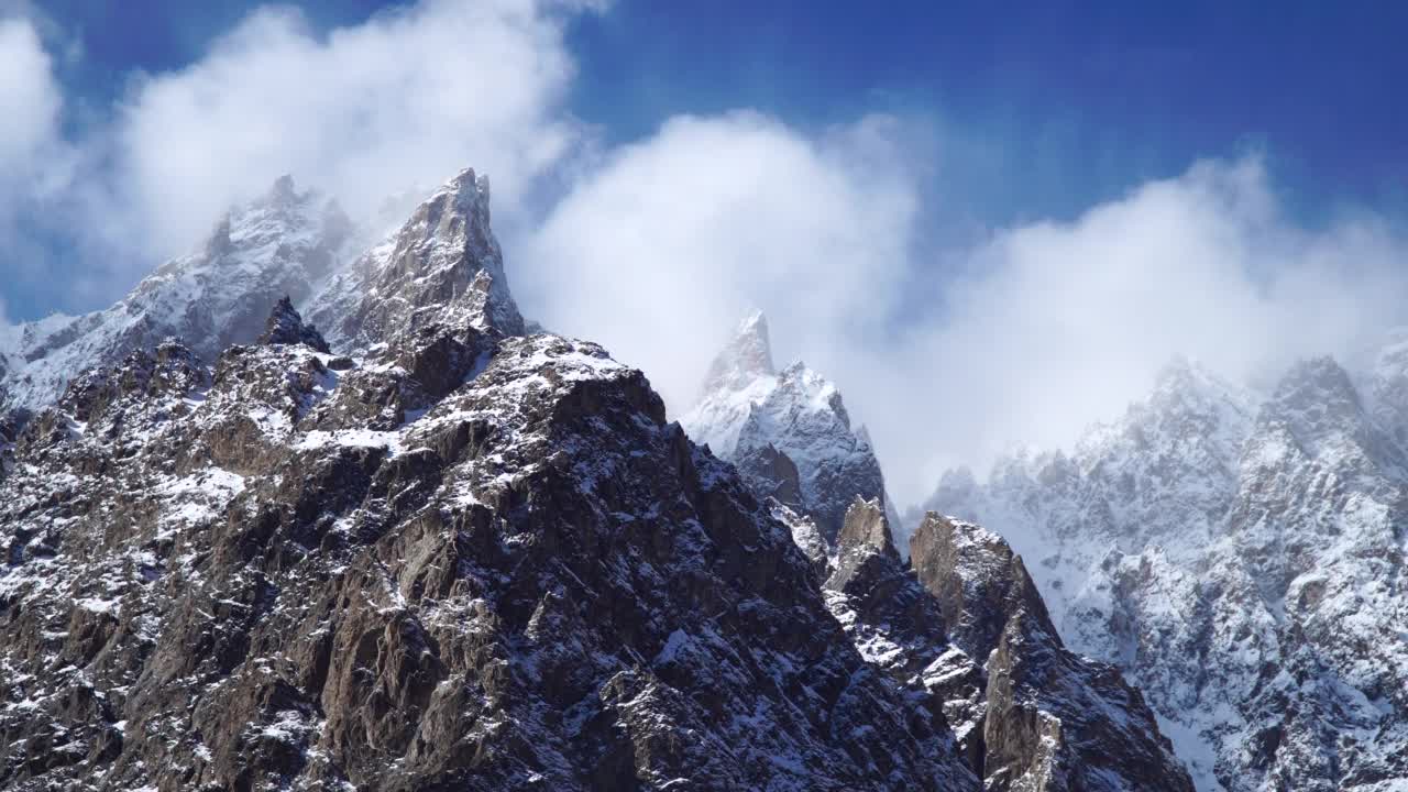 雪山峰。巴基斯坦的罕萨山谷视频素材